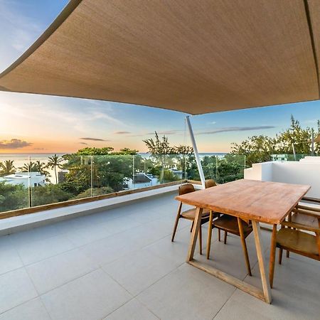 Penthouse 13 - One Bay Residence With Private Rooftop Terrace And Dip In Pool Pereybere Beach Екстер'єр фото