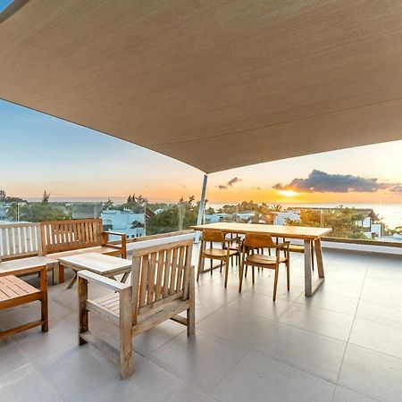 Penthouse 13 - One Bay Residence With Private Rooftop Terrace And Dip In Pool Pereybere Beach Екстер'єр фото