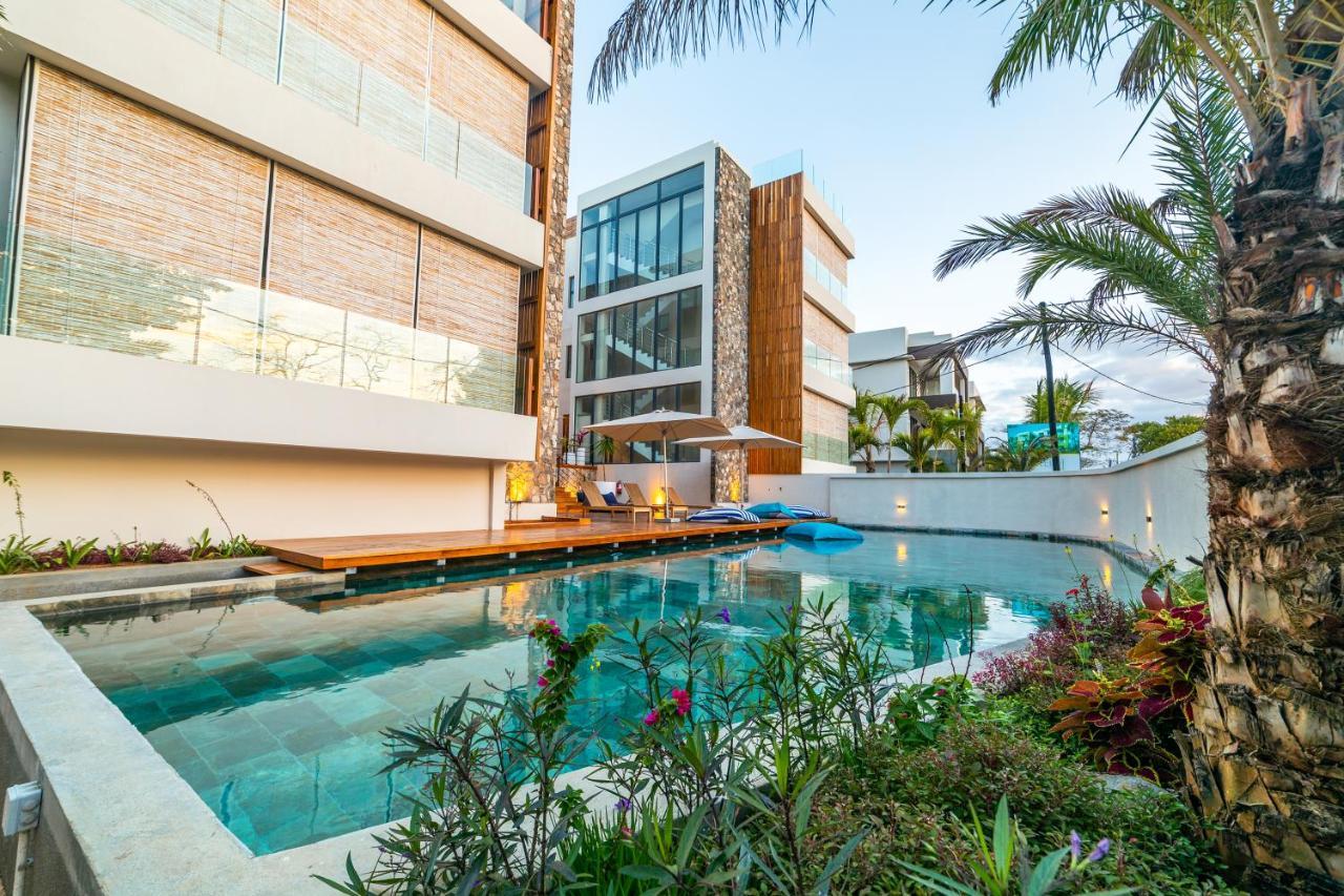 Penthouse 13 - One Bay Residence With Private Rooftop Terrace And Dip In Pool Pereybere Beach Екстер'єр фото