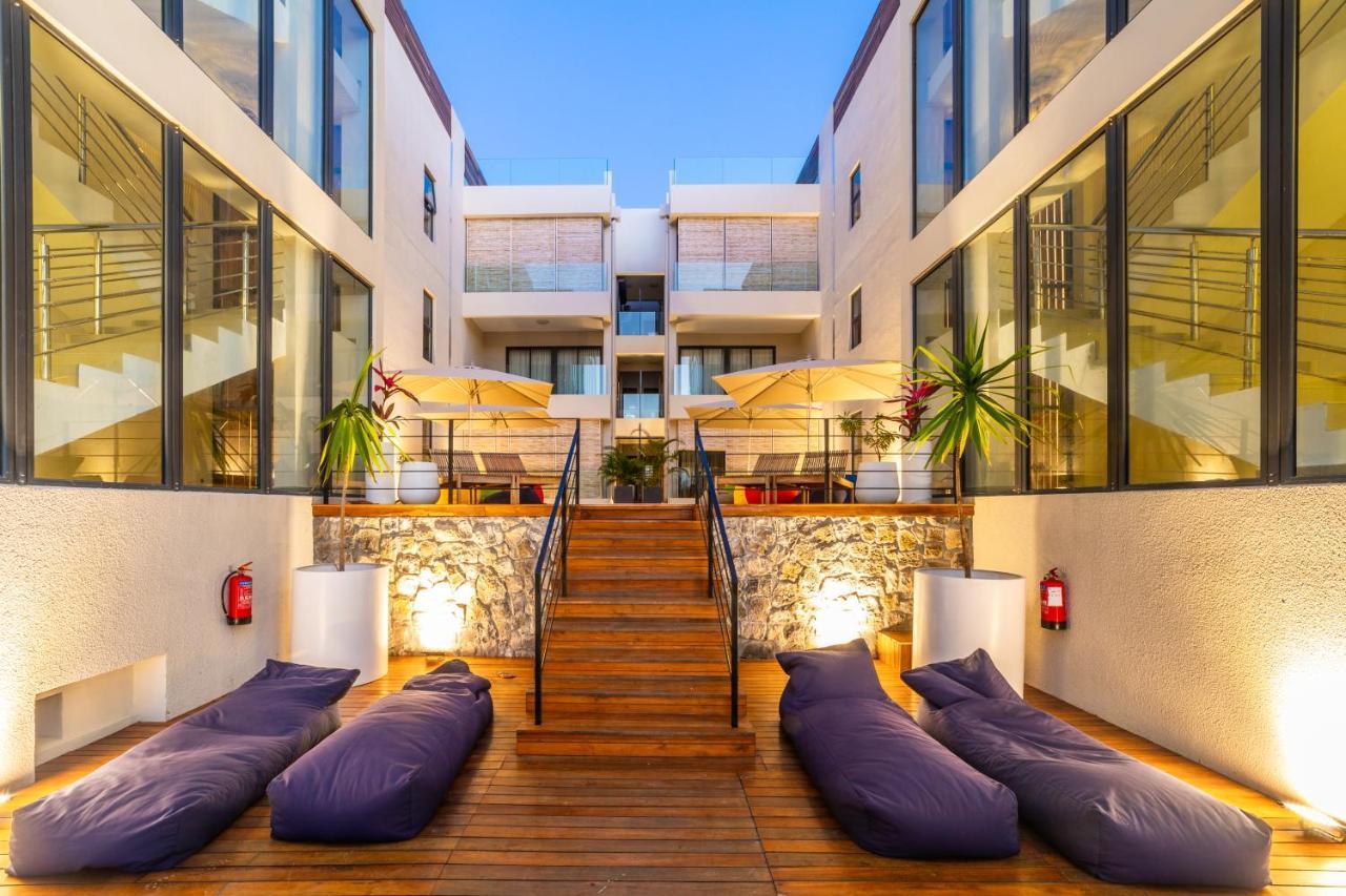 Penthouse 13 - One Bay Residence With Private Rooftop Terrace And Dip In Pool Pereybere Beach Екстер'єр фото