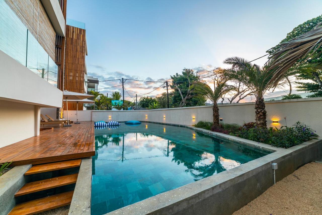 Penthouse 13 - One Bay Residence With Private Rooftop Terrace And Dip In Pool Pereybere Beach Екстер'єр фото