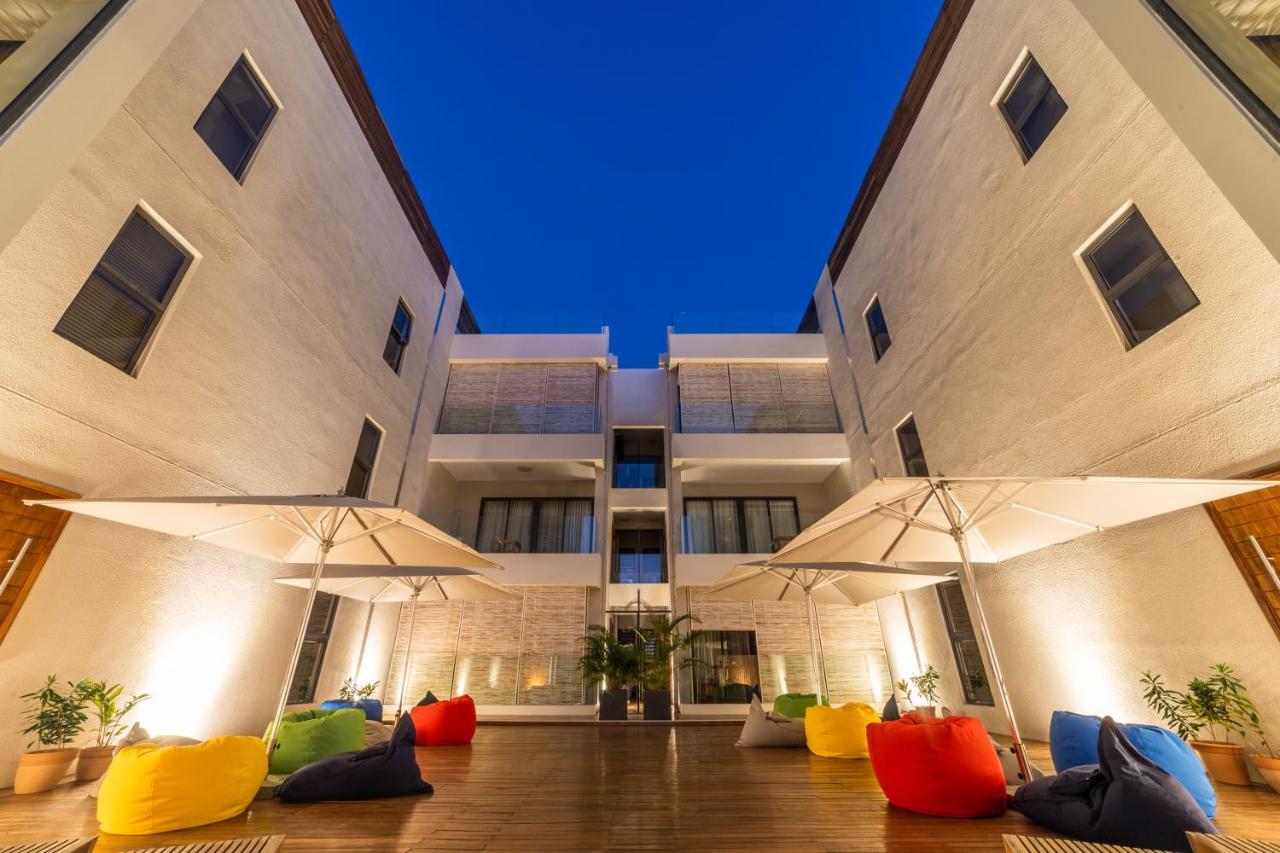 Penthouse 13 - One Bay Residence With Private Rooftop Terrace And Dip In Pool Pereybere Beach Екстер'єр фото