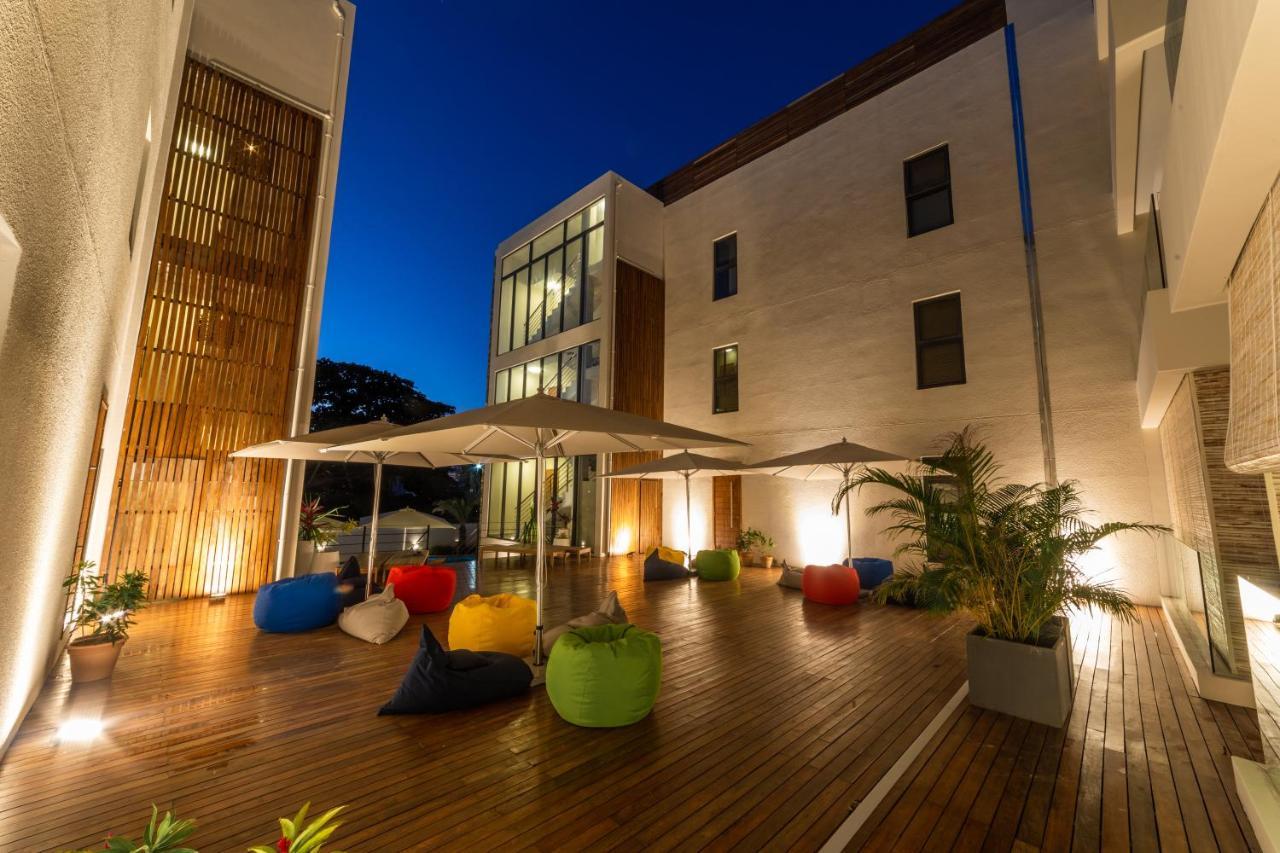 Penthouse 13 - One Bay Residence With Private Rooftop Terrace And Dip In Pool Pereybere Beach Екстер'єр фото