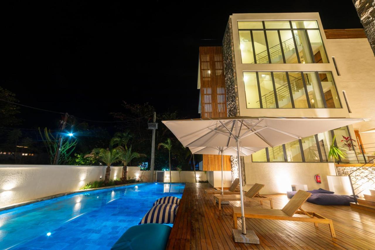 Penthouse 13 - One Bay Residence With Private Rooftop Terrace And Dip In Pool Pereybere Beach Екстер'єр фото